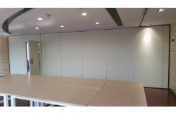 China Conference Room Folding Operable Partition Walls Aluminum Hanging Suspension System supplier