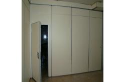 China Soundproofing Foldable Wall Sliding Folding Door Partition Panel With Access Door supplier