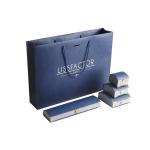 Luxury Kraft Custom Printed Paper Gift Bags Embossing or Glossy Lamination for sale