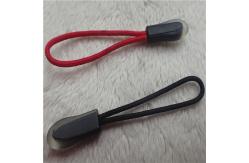 China Outside Wear Zip Fastener Puller With Transparent Outline Border supplier