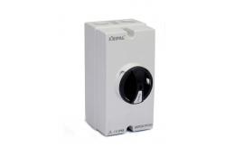 China PC Enclosure IP66 Solar Isolator Switch , Solar Dc Isolator UKPD32 supplier