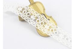 China 2.5cm Width Flat Cotton Embroidered Lace Trim Scalloped Edge Water Soluble supplier