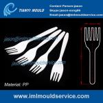 PP White 6 inch Disposable plastic fork for Western food/ fruit cake moulding for sale