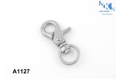 China Custom Made Bag Snap Hook With Delicate Appearance Fine Selection​ supplier