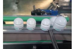 China High Efficiency Sticker Labelling Machine Flat Labeling No Wrinkles supplier