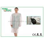 Disposable 45gsm Nonwoven Lab Coat Waterproof With Short Collar for sale