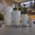 Smooth Surface Fiber Clay Flower POTS For Flowers And Green Plant Decoration for sale