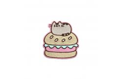 China Applique Iron On Embroidered Patches Cute Love Heart For Clothes supplier