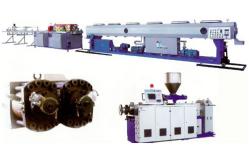 China UPVC CPVC Plastic Pipe Extrusion Line With Double Screw Extruder supplier