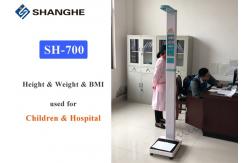 China Intelligent Voice Weighing Machine For Kids , LCD Screen Bluetooth Pediatric Weight Machine supplier