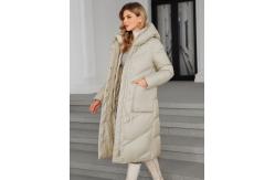 China Long Women's Winter Quilted Coat Fashionable Down Jacket with Regular Fit supplier