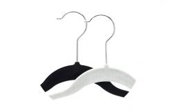 China High Quality Home Usage Simple Thin Black Velvet Hangers Wholesale supplier