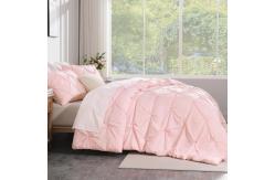China 3 Pieces Pink Lightweight Pinch Pleat Comforter Set All Season Alternative supplier