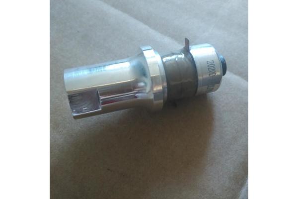 CCH-2020D-38ZL P8 Low Power Ultrasonic Transducer / Ultrasonic Piezo Vibration Sensor