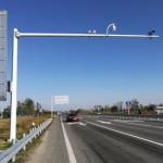 F Shape Galvanised Steel Cantilever 6m To 10m Traffic Sign Camera And Signal Light Pole for sale