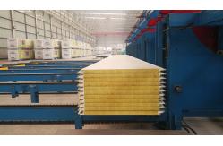 China Lightweight Thermal Insulation Glasswool Sandwich Panel With Customizable Surface Treatment supplier