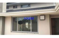 China Good waterproof Aluminum Frame Sliding Windows with double glazing and safety screen supplier