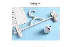 China Domestic Rack Pants plastic trouser hangers with clips Without Trace supplier