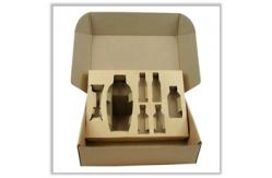 China Bottles Eco Friendly Packaging Box Cardboard Mailer Boxes With Hole Cut Insert supplier