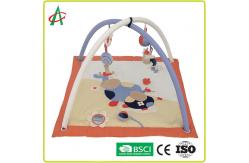 China EN71 Square Baby Crawling Blanket With Animal Character Printing supplier