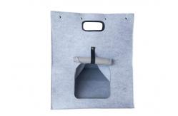 China Mechanical Wash EN71 Felt Cat Bag With Side Zipper Flap supplier