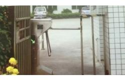 China Full auto pedestrian access control Tripod Turnstile Gate 3kg Arm Driving Force supplier