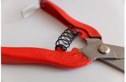 China Quality Professional Cutting Scissors Pointed Tip Design Pivot Mechanism 160mm supplier