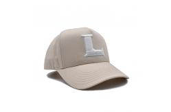 China Structured Embroidered Baseball Caps With Metal Eyelets Full Seasons supplier