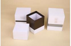 China Logo Printed Candle Packaging Box Recyclable With EVA Insert supplier