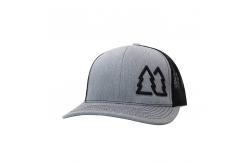 China Unisex Embroidered Baseball Caps Six Panels Curved Brim Trucker Mesh Hat supplier
