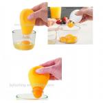 ECO Friendly Small Kitchen Tools Egg Yolk White Separator With Silicone Handle for sale