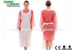 China 0.08mm Polythene Disposable Plastic Apron With Smooth Surface supplier