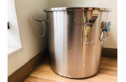 China 304 Honey Bottling Tank Stainless Steel Honey Tank With Four Handles And Seal supplier