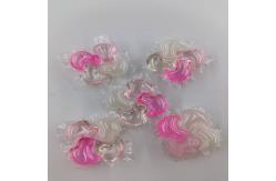 China Long Lasting Fragrance Laundry Detergent Capsules For Washing Machine supplier