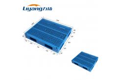 China Euro HDPE Rackable Plastic Pallets 1000*1200mm Large Reversible supplier