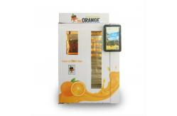 China Fresh Automatic Orange Juice Vending Machine With QR Code Payment supplier