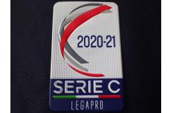 China 3D Heat Transfer Clothing Labels Different Thickness Custom Embossed Badge supplier