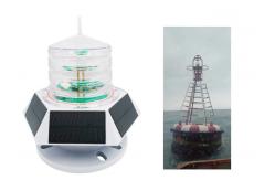 China IEC IALA 10AH 6nm Built In Battery Solar Powered Navigation Lights supplier
