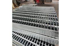 China 1000x1000mm Industrial Steel Grating with Welding Process and 30mm Bearing Bar Pitch supplier
