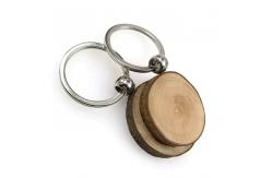 China Handcrafted Simple Round Wood Keychain Engraving Natural Eco Friendly And Rustic supplier
