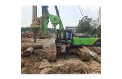 China Hydraulic Foundation Ground Screw Pile Drilling Machines 360 KN.M Max Torque supplier