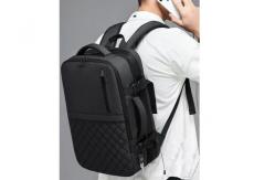China Polyester Laptop Business Casual Backpack Multipurpose With USB Charging supplier