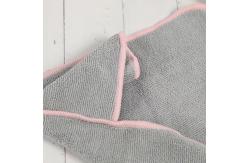 China Soft Pet Microfiber Towel Absorbent Quick Drying For Dog Bath Cleaning supplier