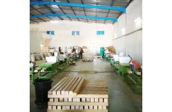 China Semi Automatic Pressed Wood Shavings Pallet Block Machine supplier
