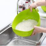 Plastic Rice Strainer Bowl with Handle Kitchen Draining Colanders for Cleaning Vegetables