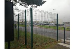 China Curved 3D V Mesh High Security Fencing Green Plastic Coated supplier