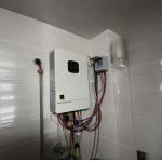 Parallel Single Phase Hybrid Inverter 5600W For Off Grid And Grid Tie Solar Systems for sale