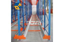 China High Density Warehouse Racking System Heavy Duty 4 Way Pallet Shuttle Rack supplier