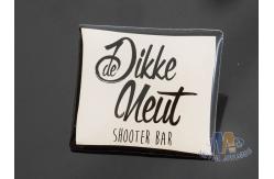 China Custom metal soft enamel pin badge and magnetic lapel pin supplier