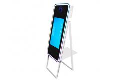 China Magic Digital Mirror Photo Booth 70inch Interactive Mirror Photo Booth Rental supplier